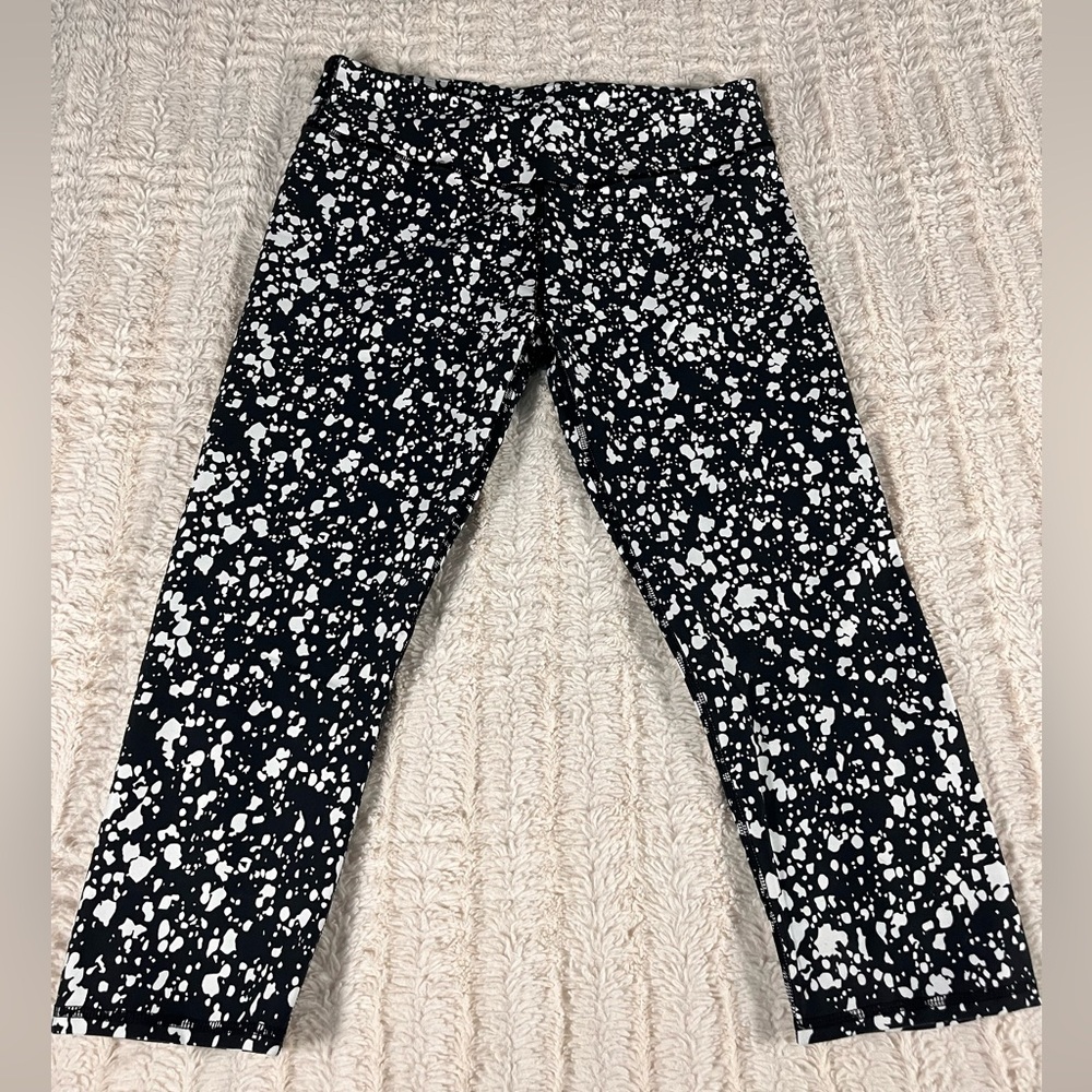 Fabletics PowerHold High-Waisted 7/8 Legging Black & White Paint Splatter